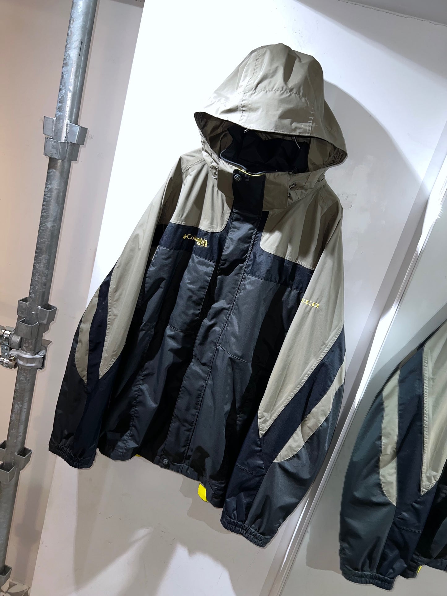 Columbia X.C.O. Stom Dry Nylon Jacket