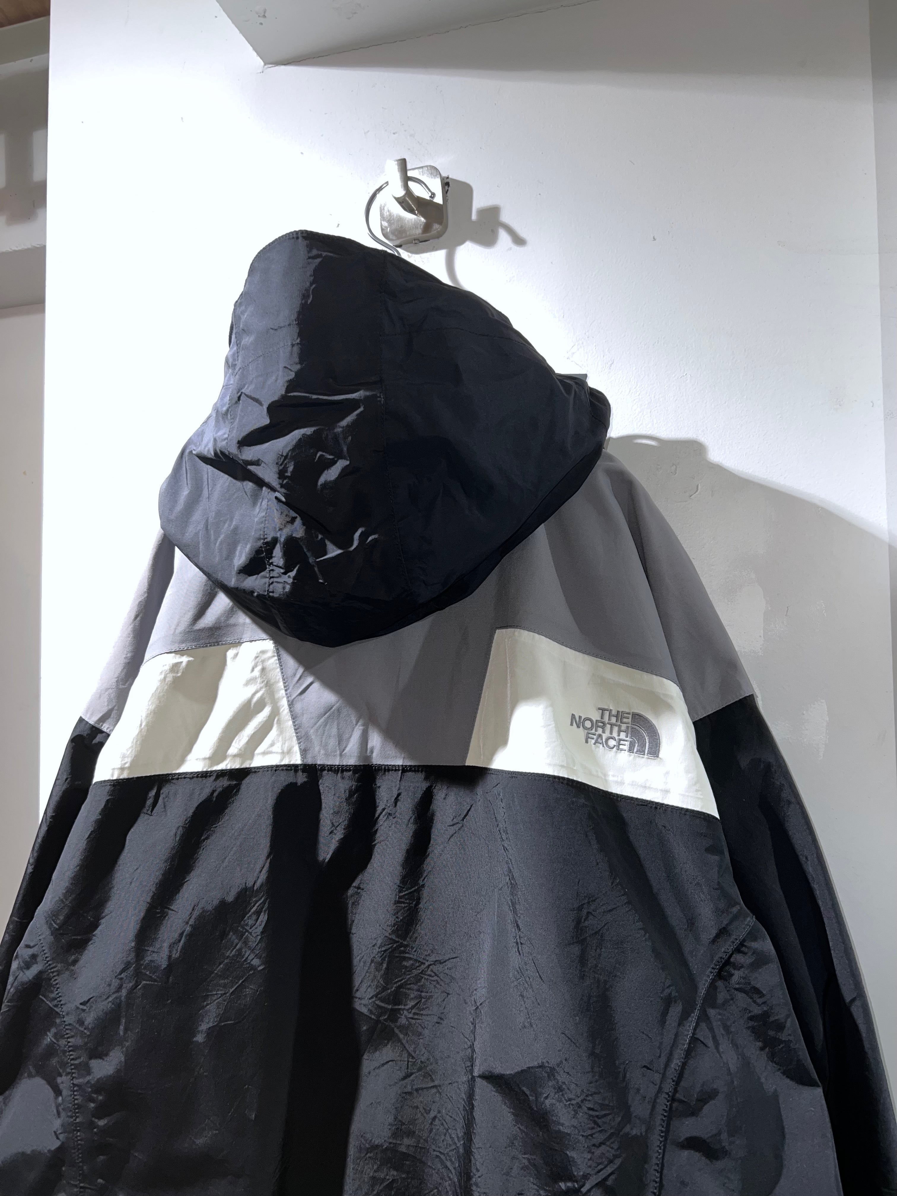 THE NORTH FACE HyVent Mountain Parka – BUSINESS AS USUAL