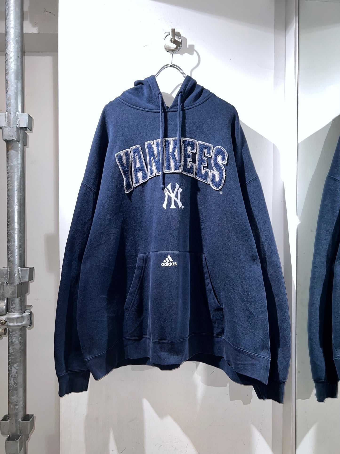 00's Adidas × Yankees Hoodie