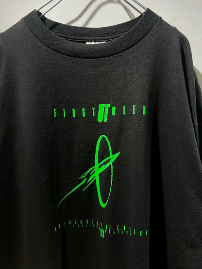 90s Vintage Huntington Banks First Week T-shirt