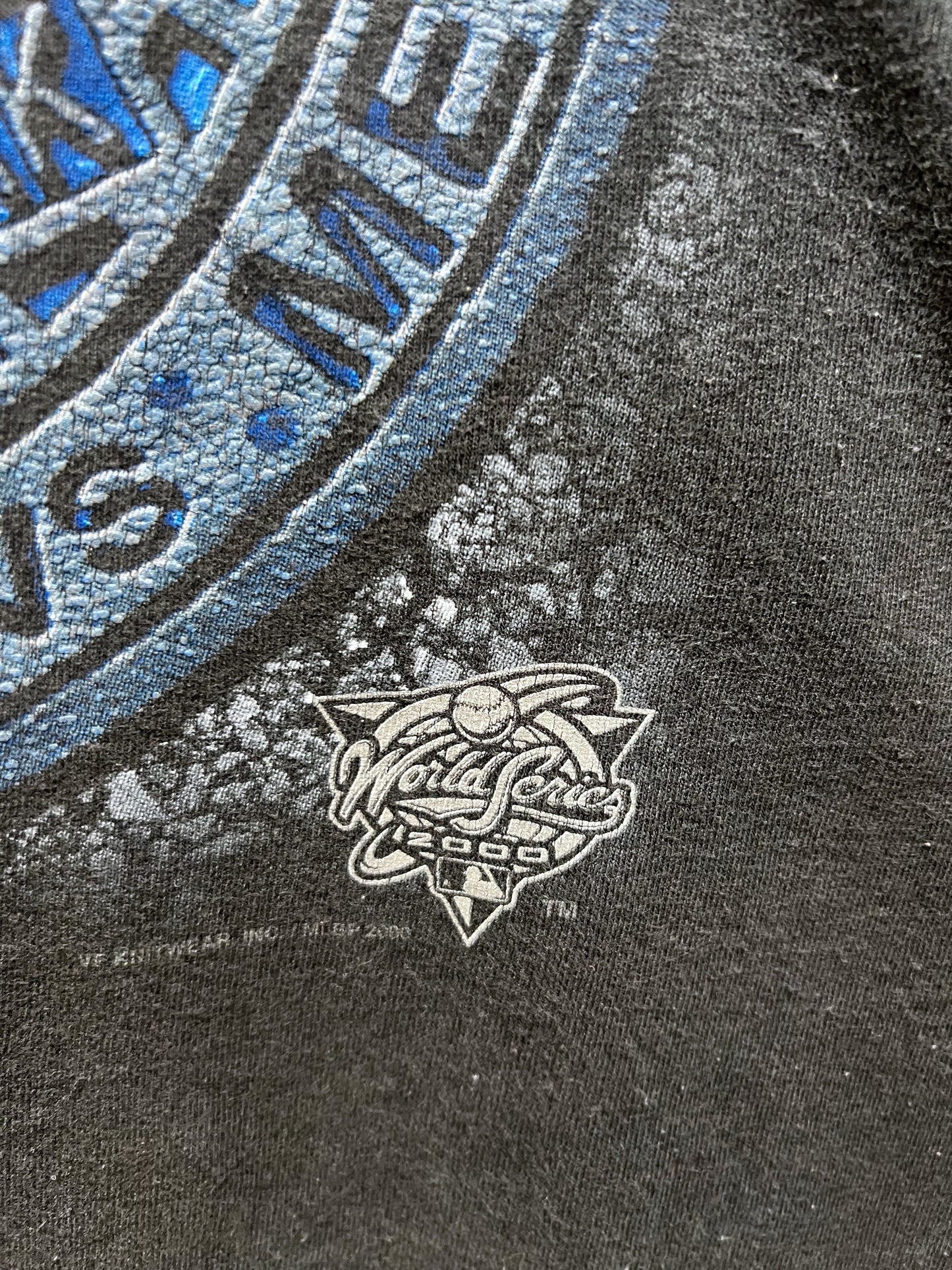 2000S YANKEES VS METS TEE