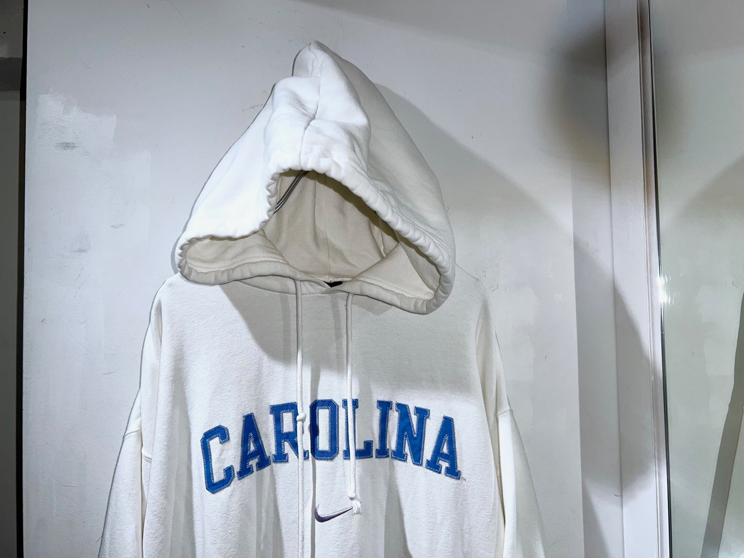 90's NIKE CAROLINA Embroidered Hoodie