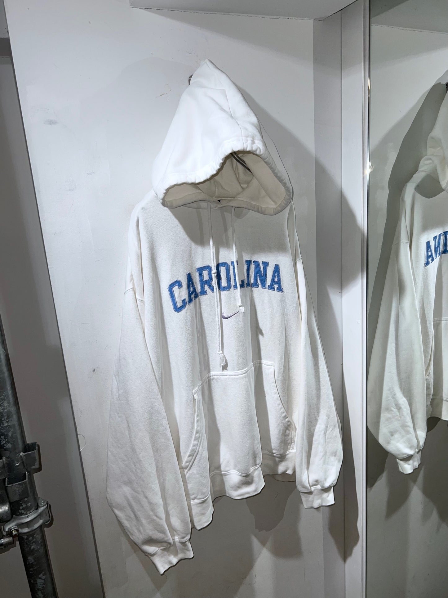 90's NIKE CAROLINA Embroidered Hoodie