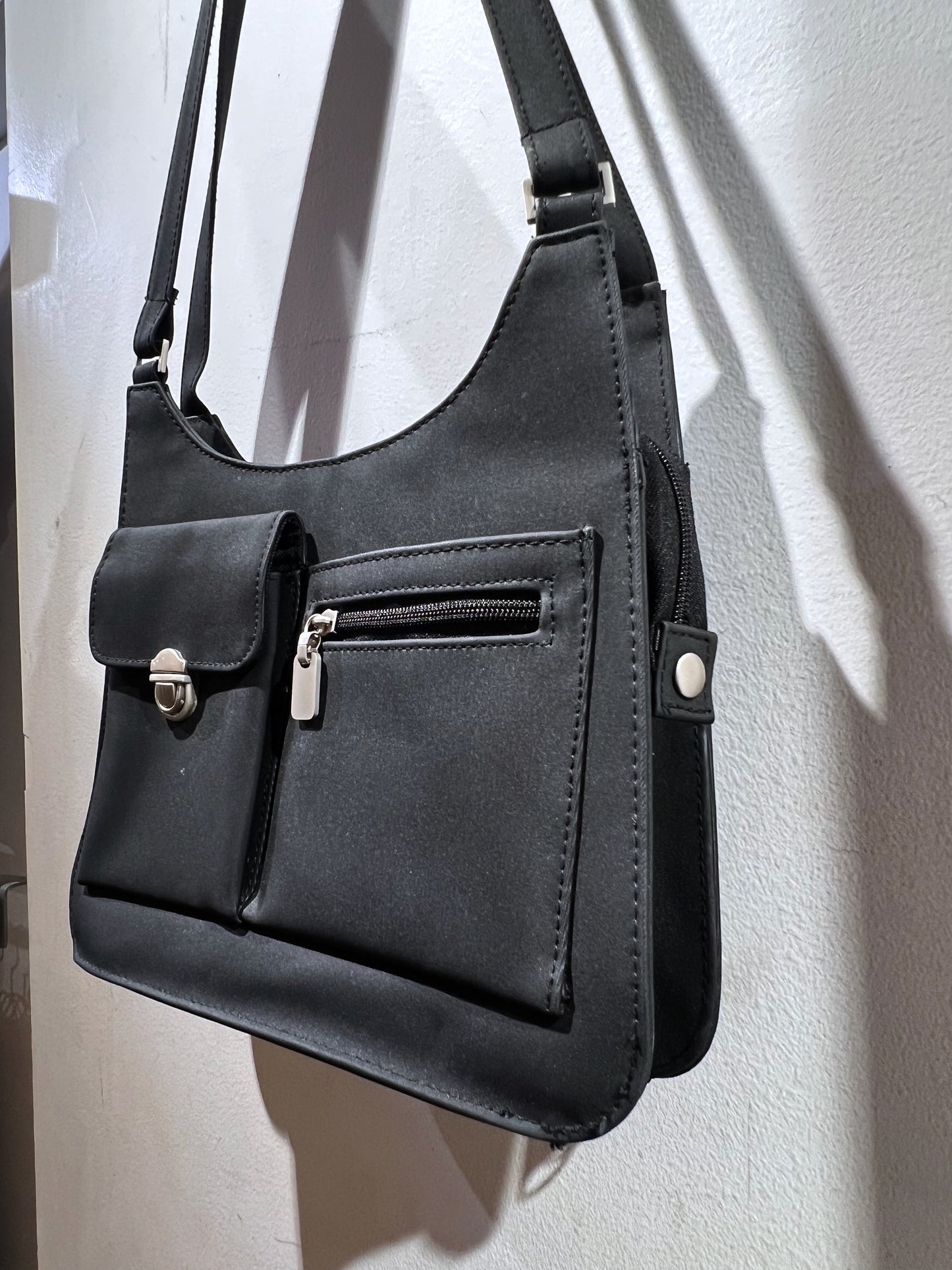 Multi Pocket Design Shoulder Bag