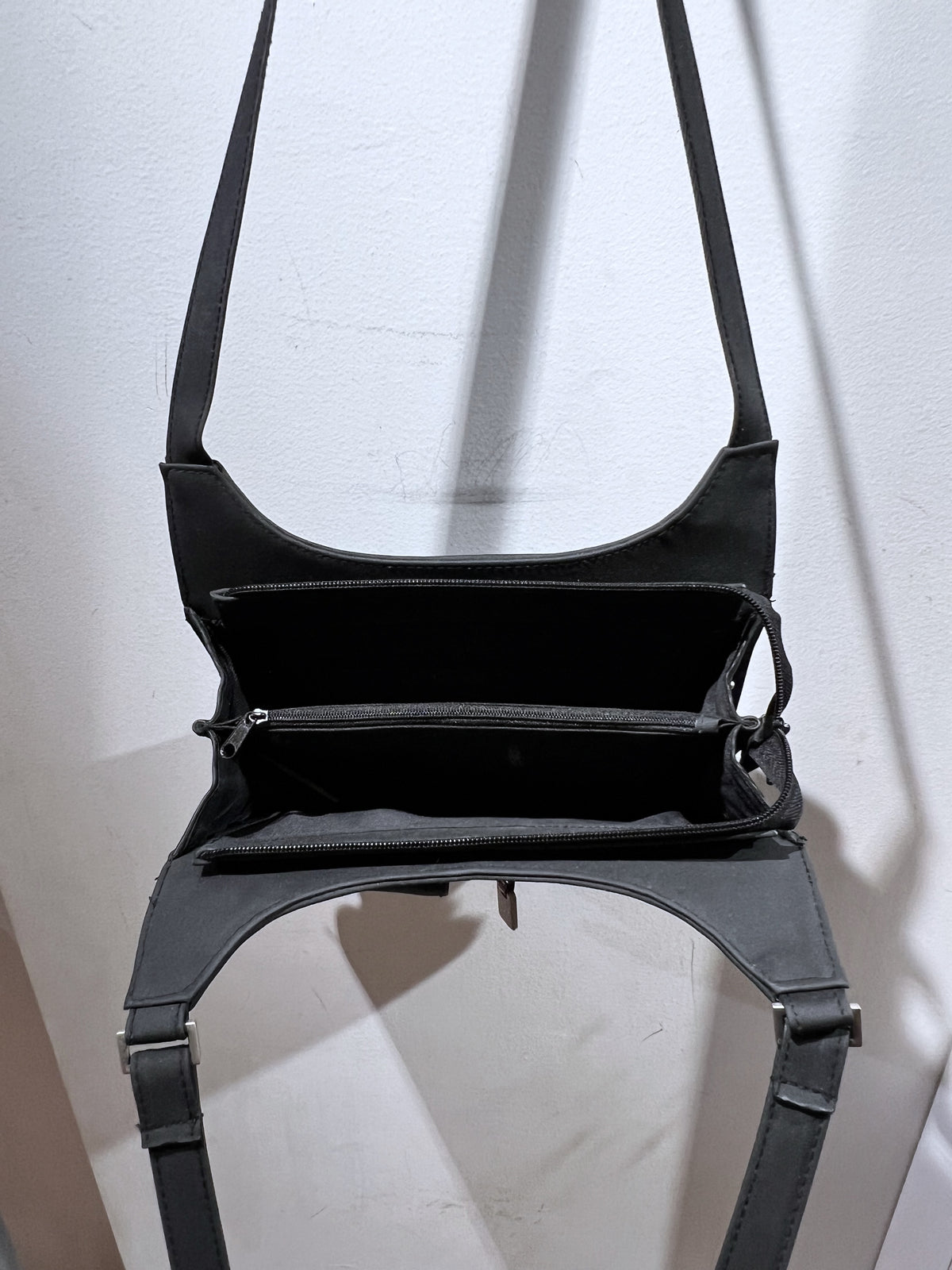 Multi Pocket Design Shoulder Bag