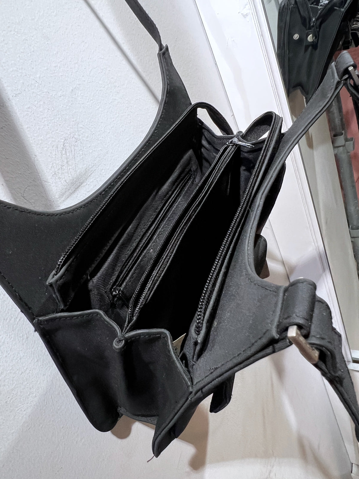 Multi Pocket Design Shoulder Bag