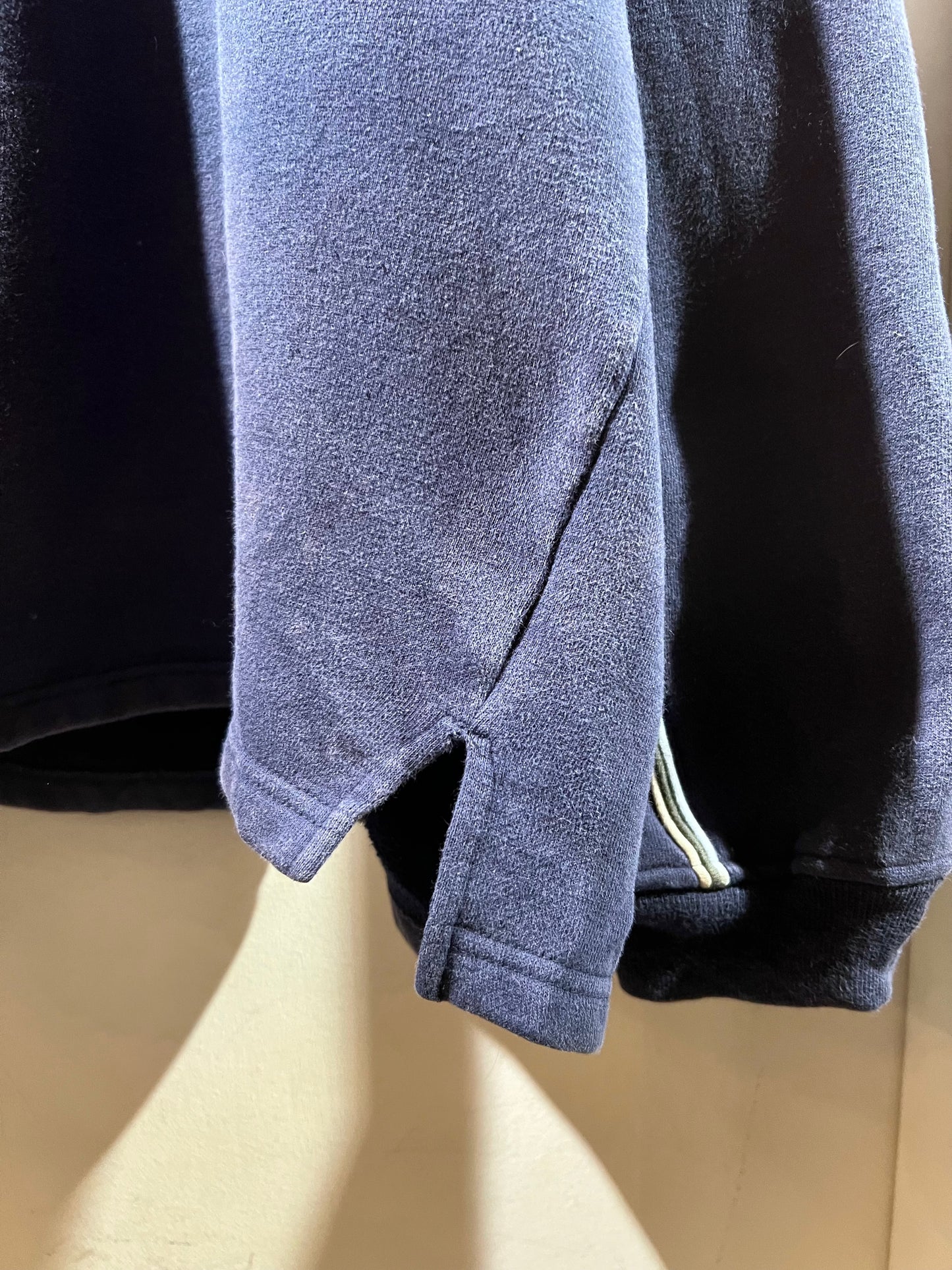 00's Redsand Piping Design Sweatshirt