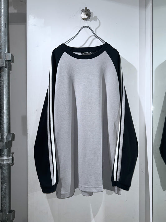 00s Oversized Raglan Shirt