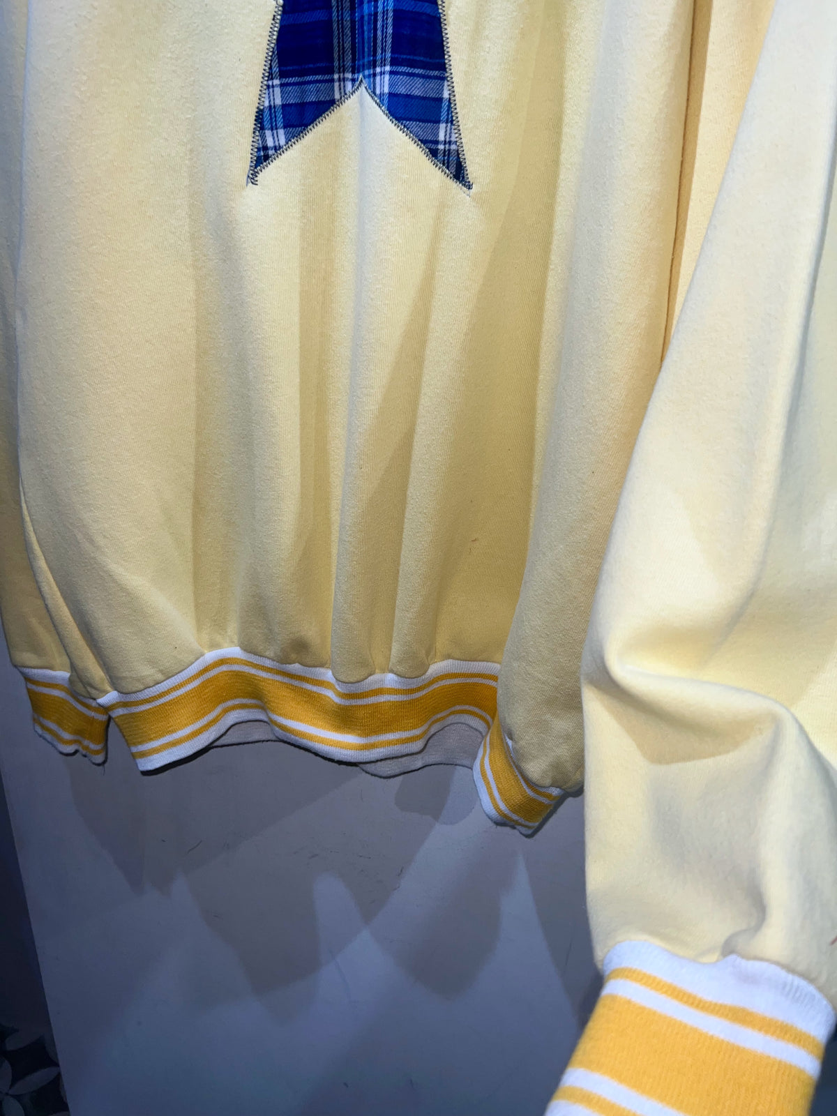 Star Reverse Appliqure Remake Swaetshirt