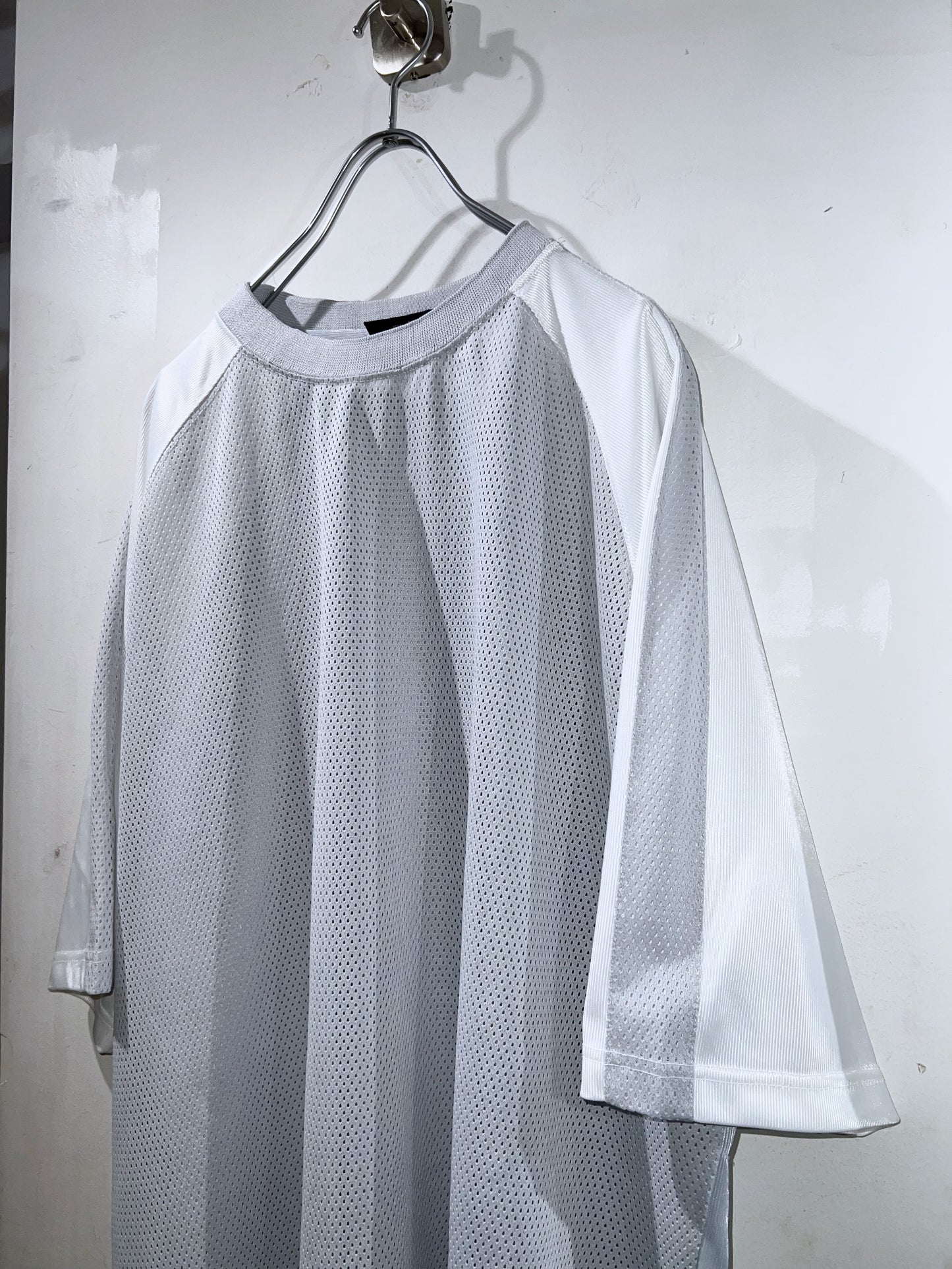 Delf. Club Raglan Tee