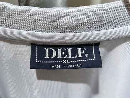 Delf. Club Raglan Tee