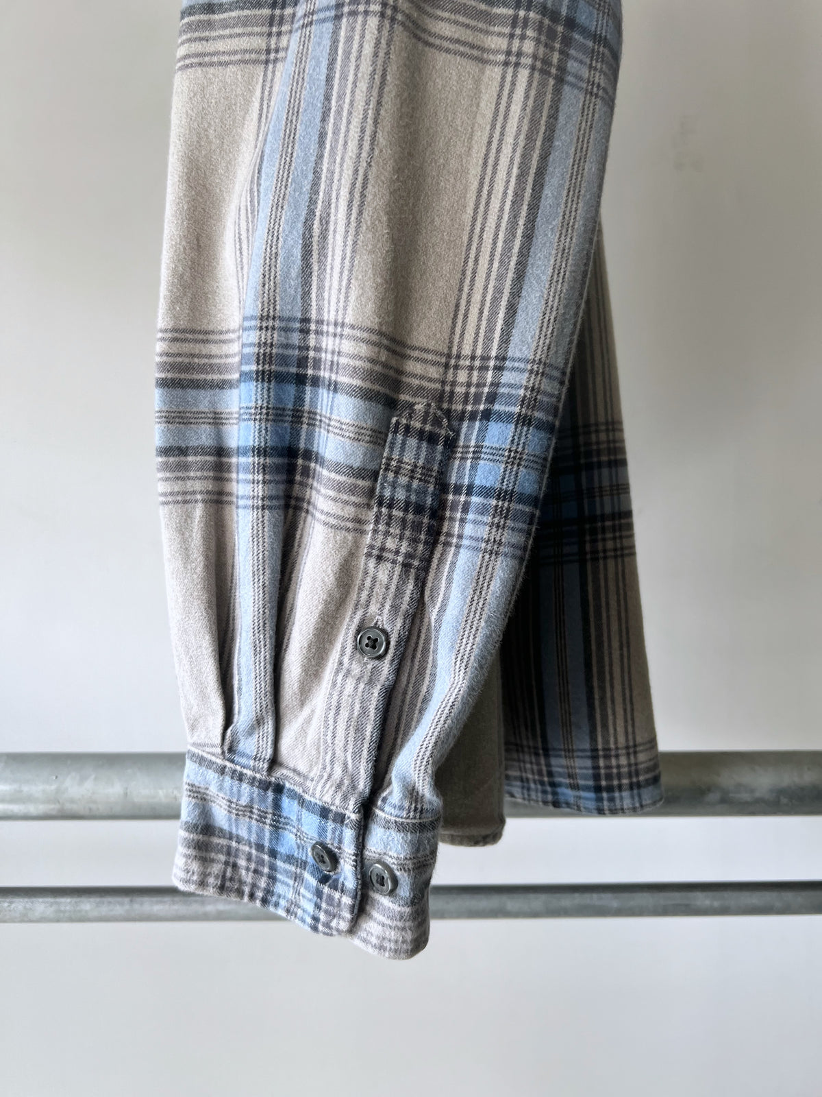 Carhartt Heavyweight Cotton Plaid Shirt