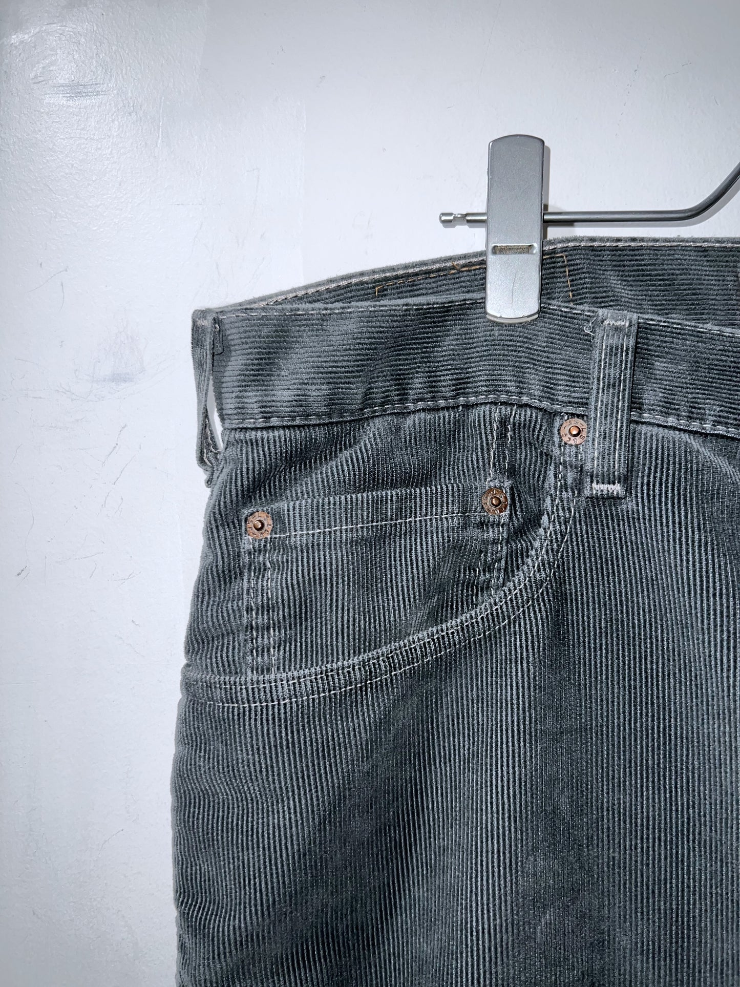 Levi's 569 Corduroy Pants