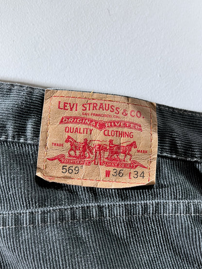 Levi's 569 Corduroy Pants
