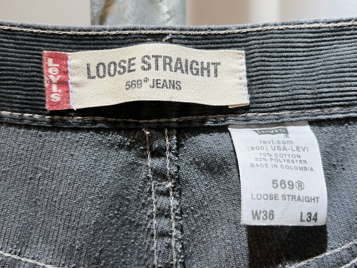 Levi's 569 Corduroy Pants