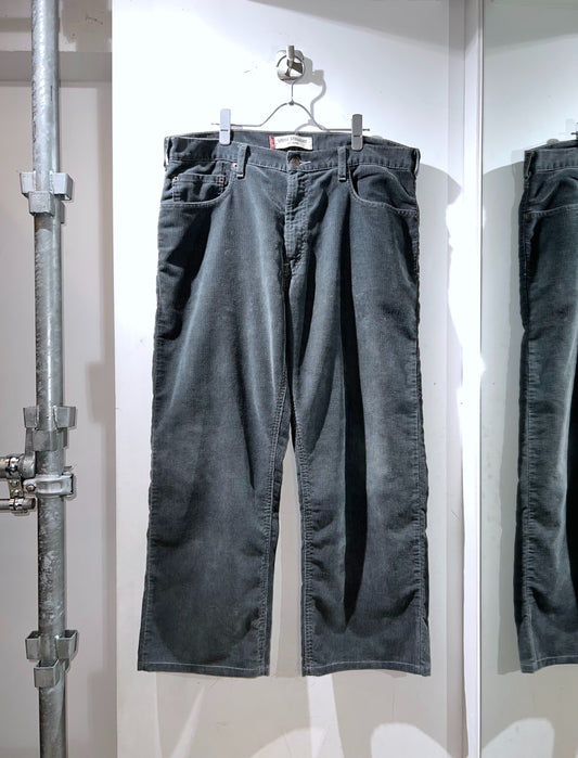 Levi's 569 Corduroy Pants