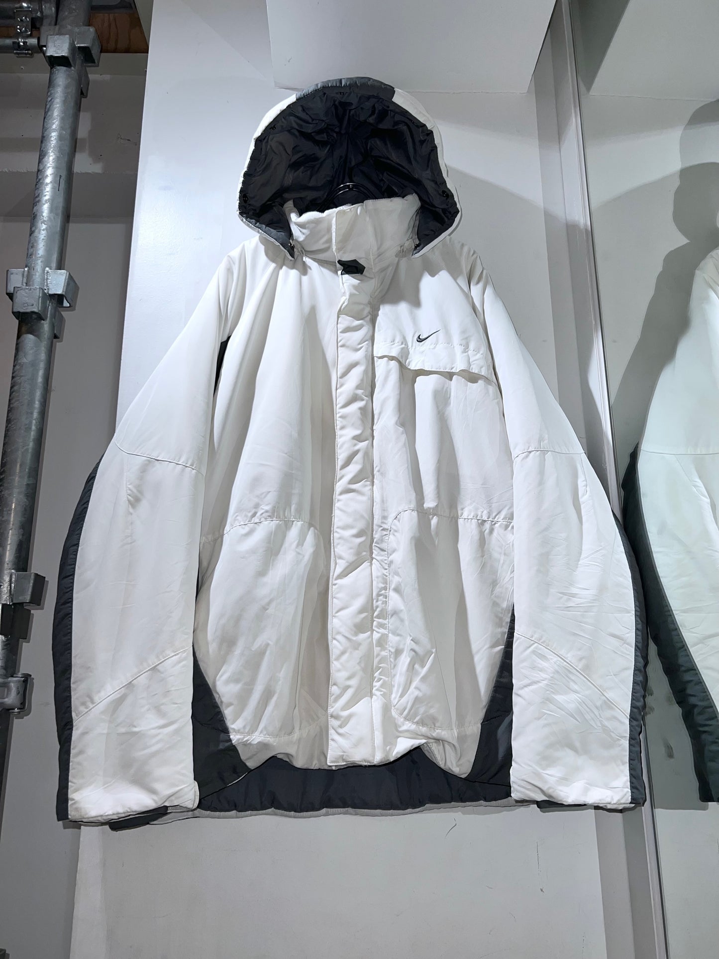00s Nike White Grey Insulated Hooded Jacket