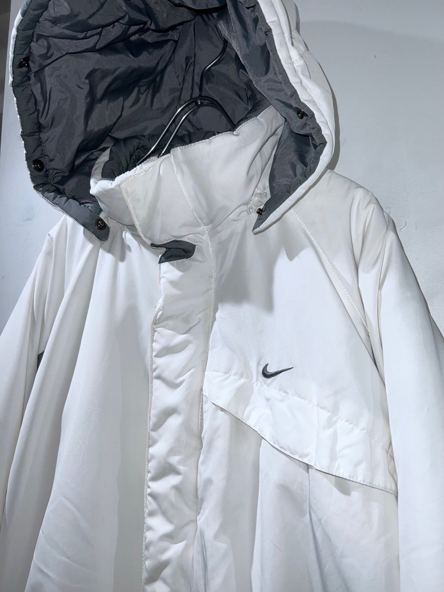 00s Nike White Grey Insulated Hooded Jacket