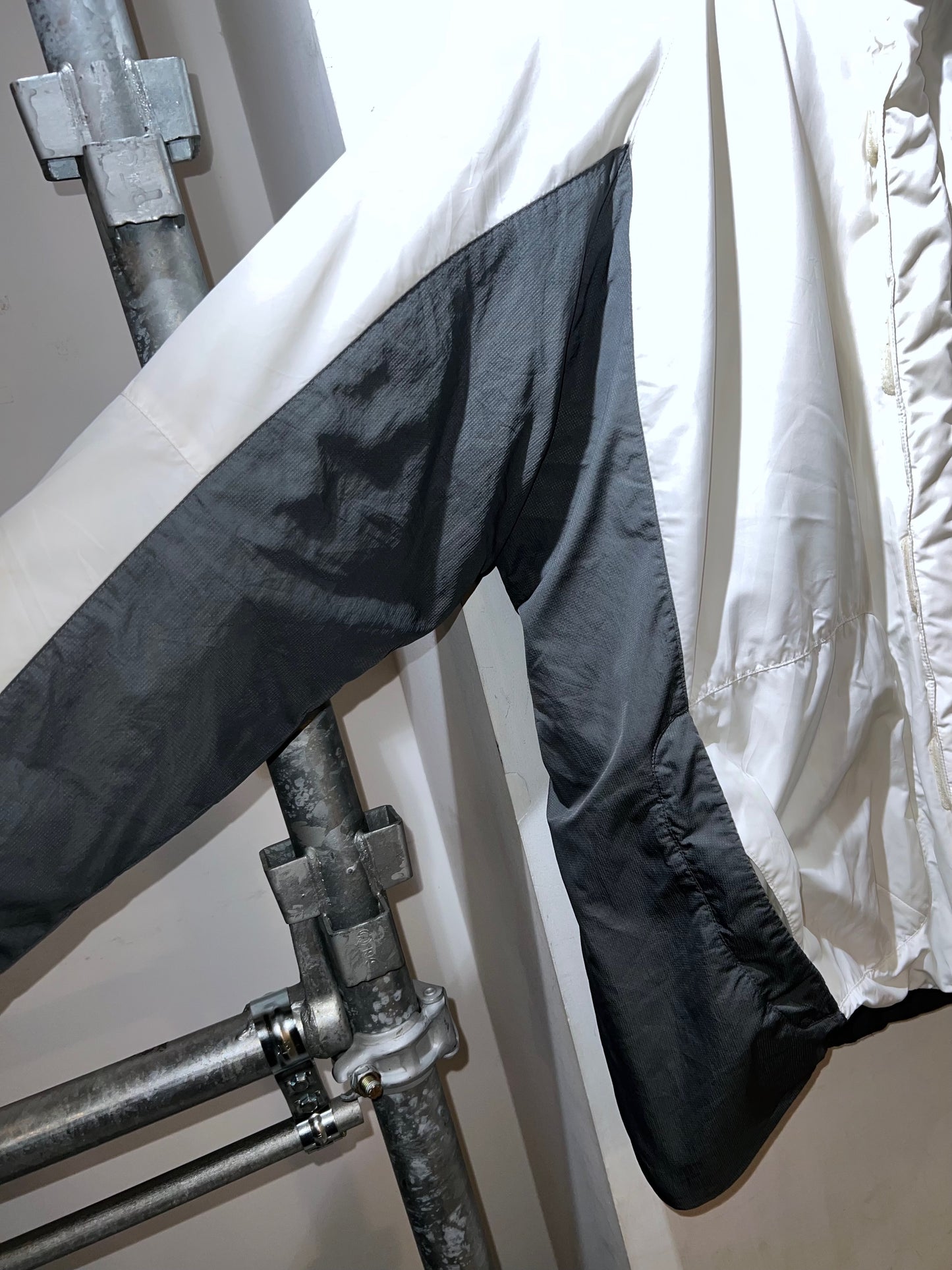 00s Nike White Grey Insulated Hooded Jacket