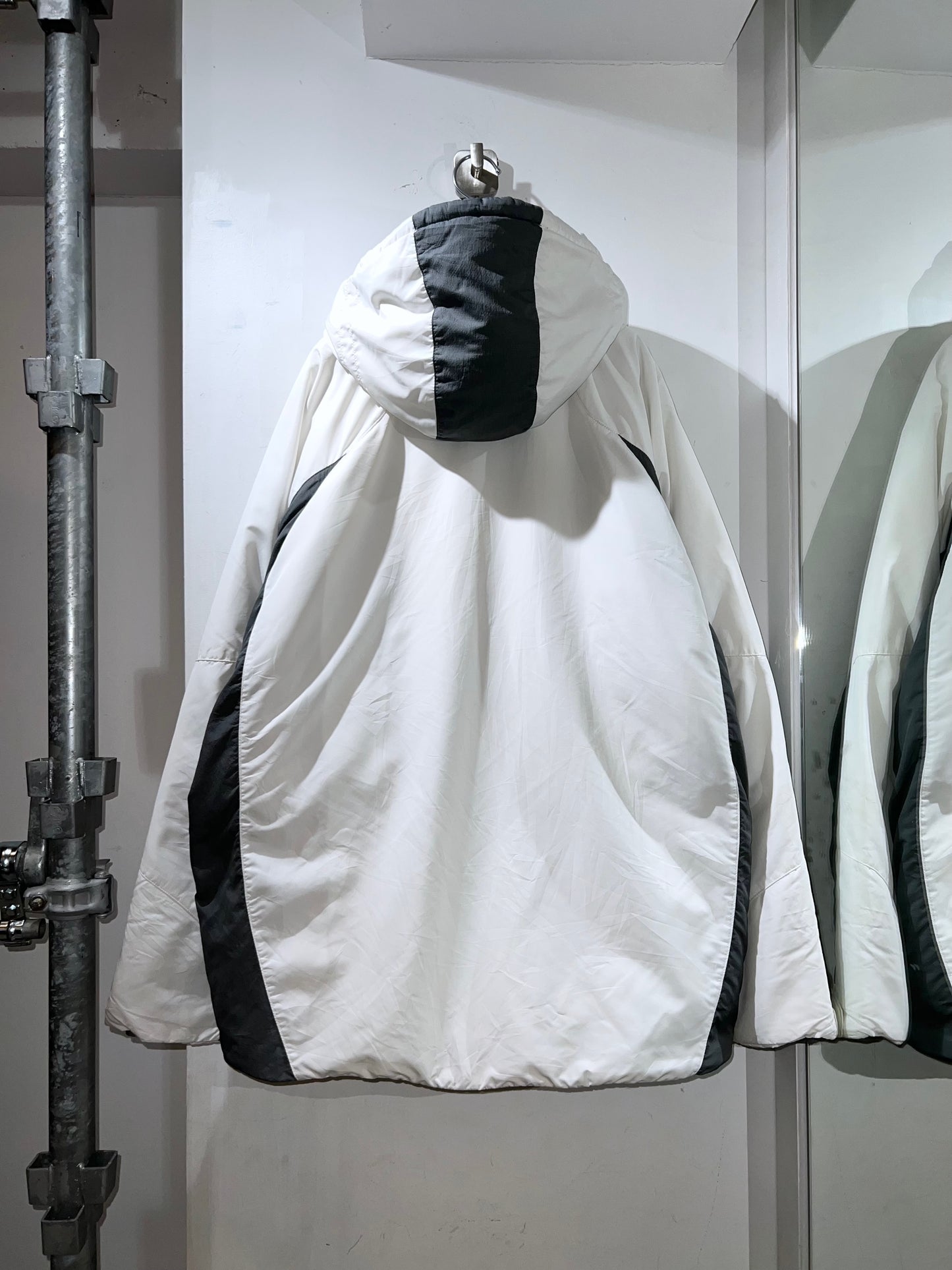 00s Nike White Grey Insulated Hooded Jacket