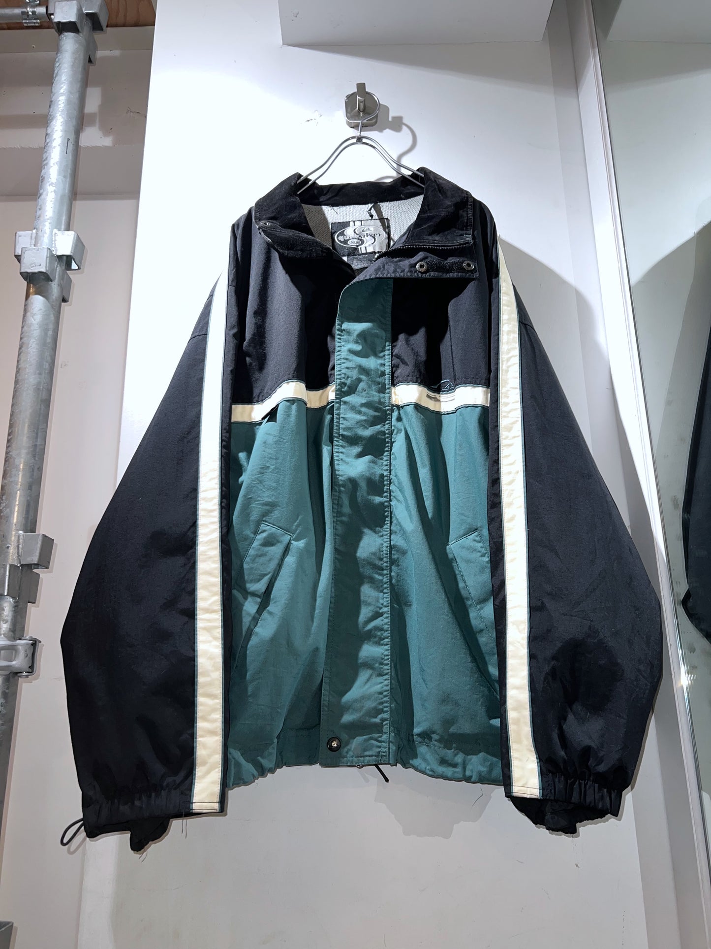 00s Quiksilver Snow Ski Jacket