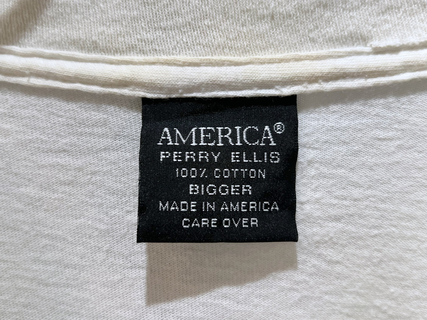 90's PERRY ELLIS "AMERICA" T-Shirt