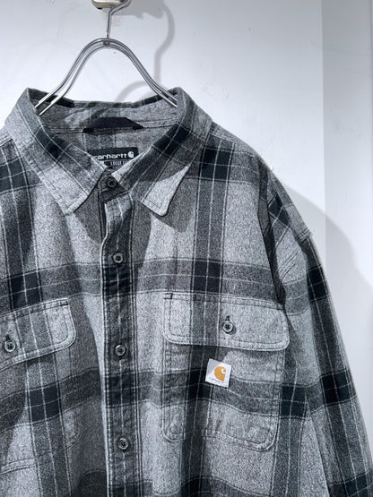 Carhartt Plus-sized Heavy Weight Plaid Shirt