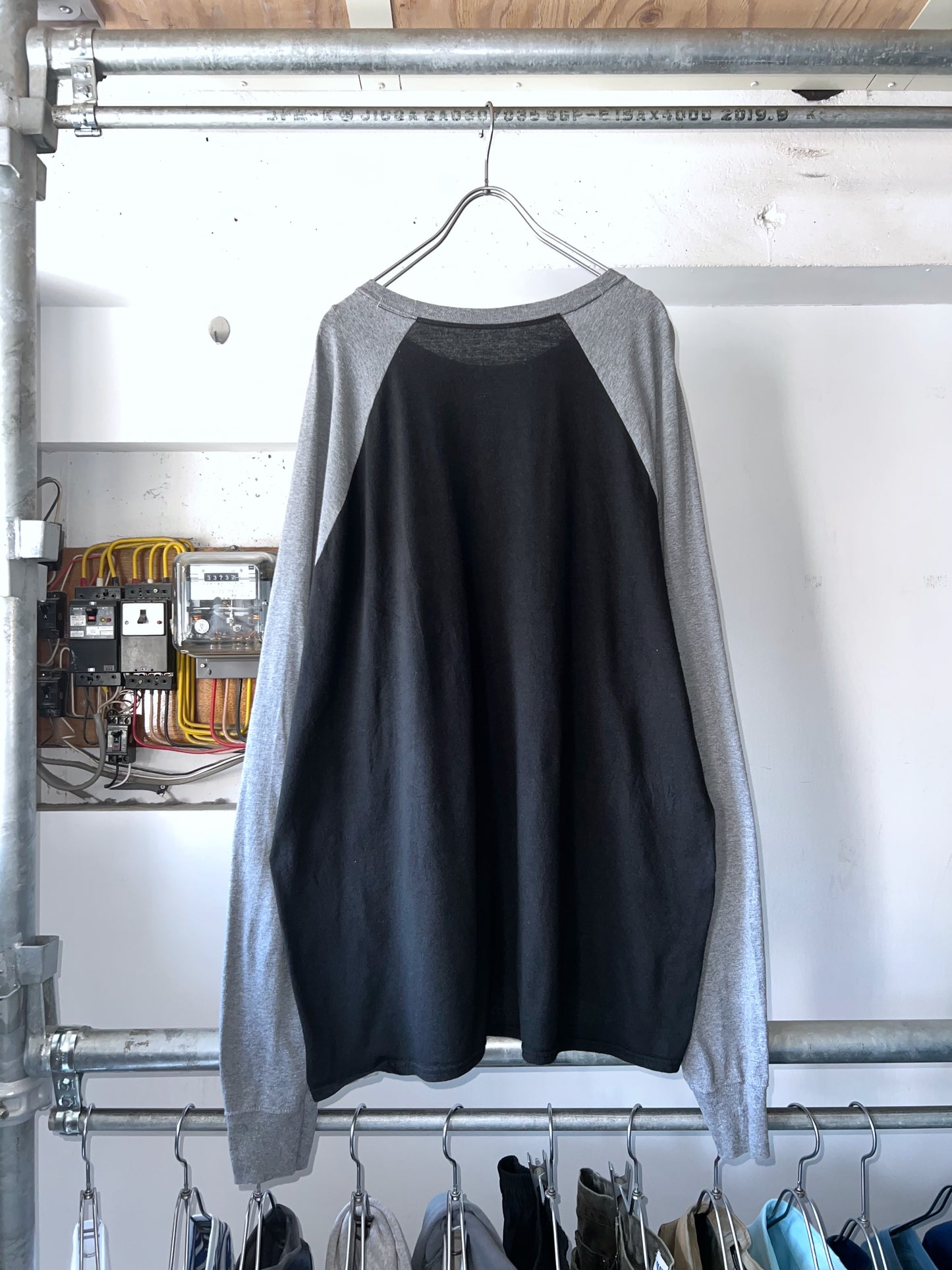 Hanes X-Temp Oversized Raglan Longsleeve Tee