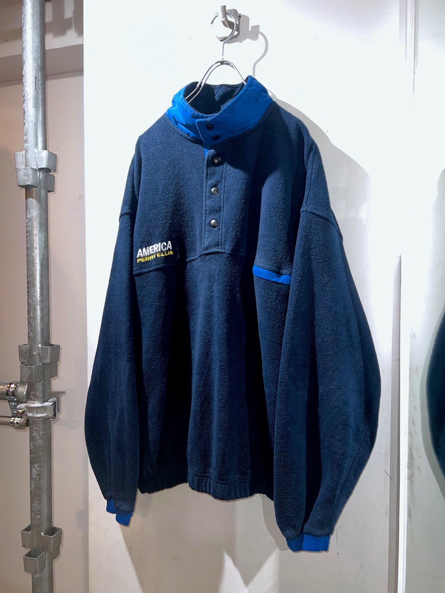 Perry Ellis Polar Fleece Pullover