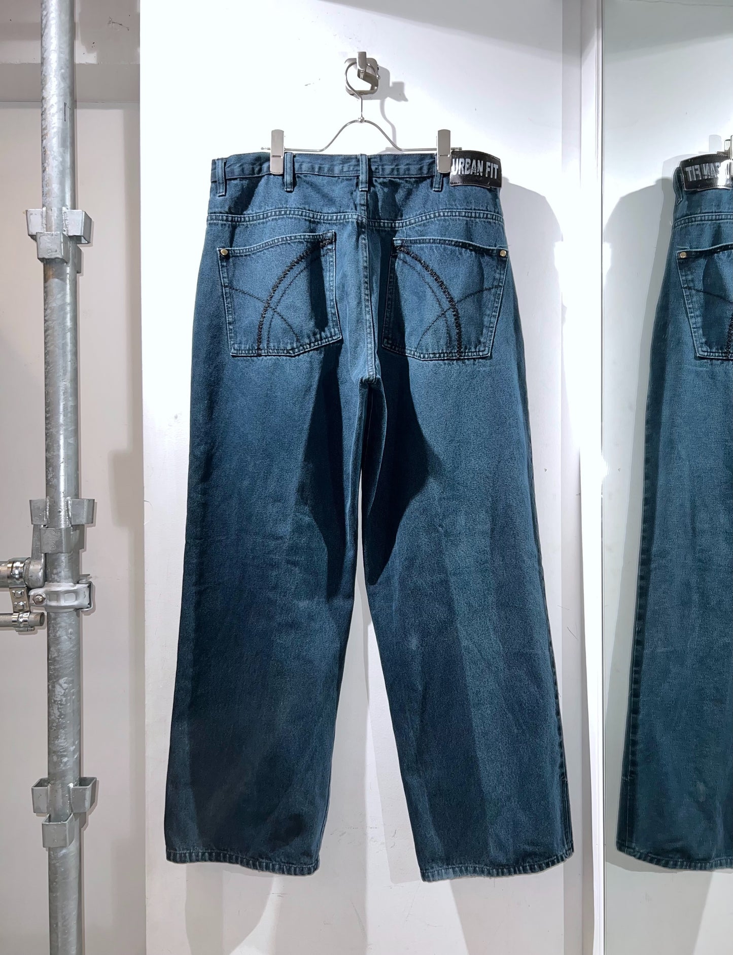 00s URBAN FIT Semi-Baggy Jeans