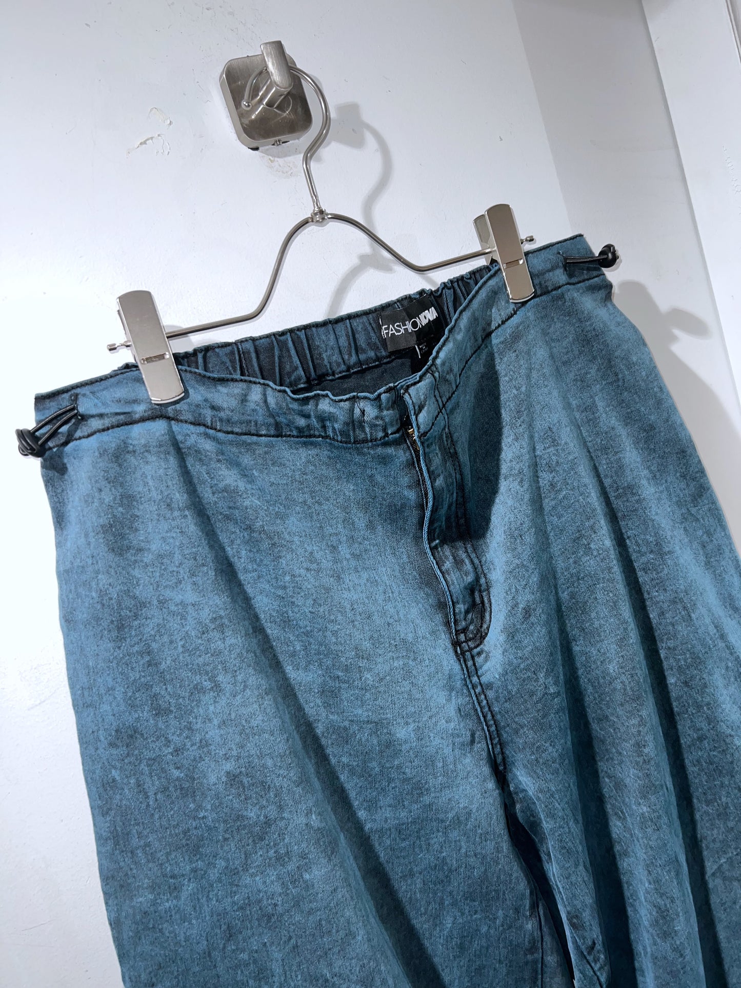 20s Barrel Chemical Wash Cynch Pants
