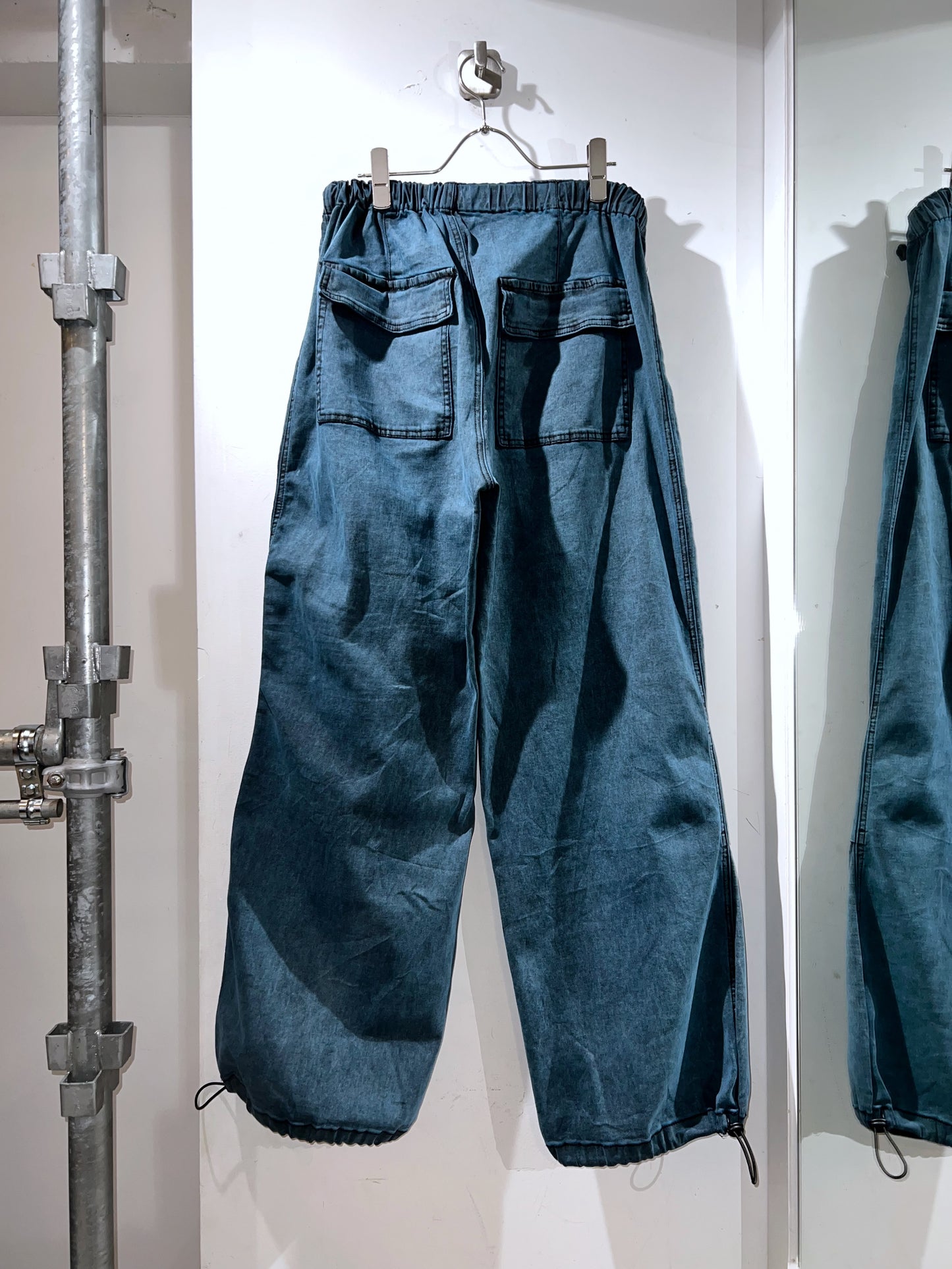 20s Barrel Chemical Wash Cynch Pants