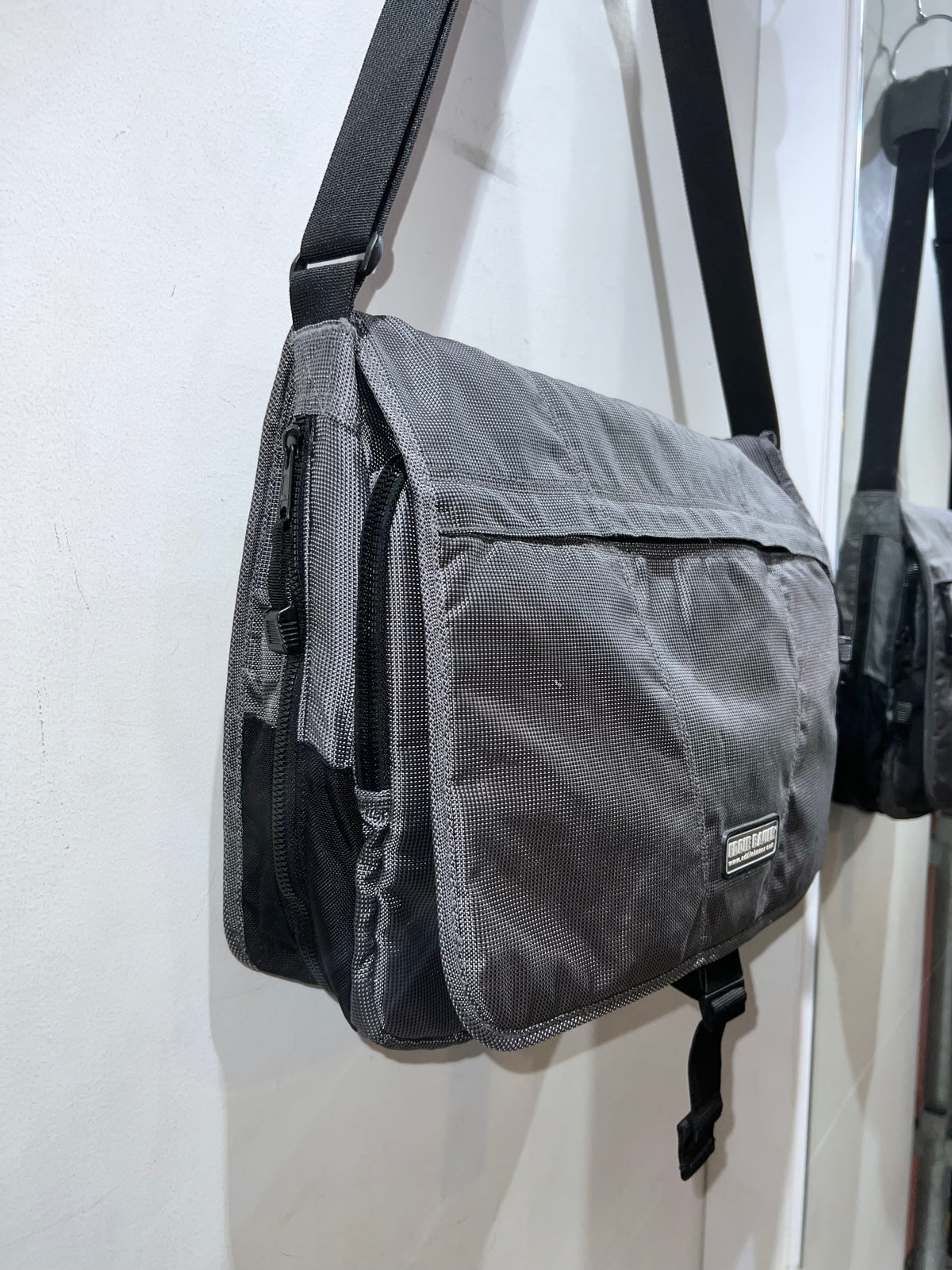 00s Eddie Bauer Messenger Bag