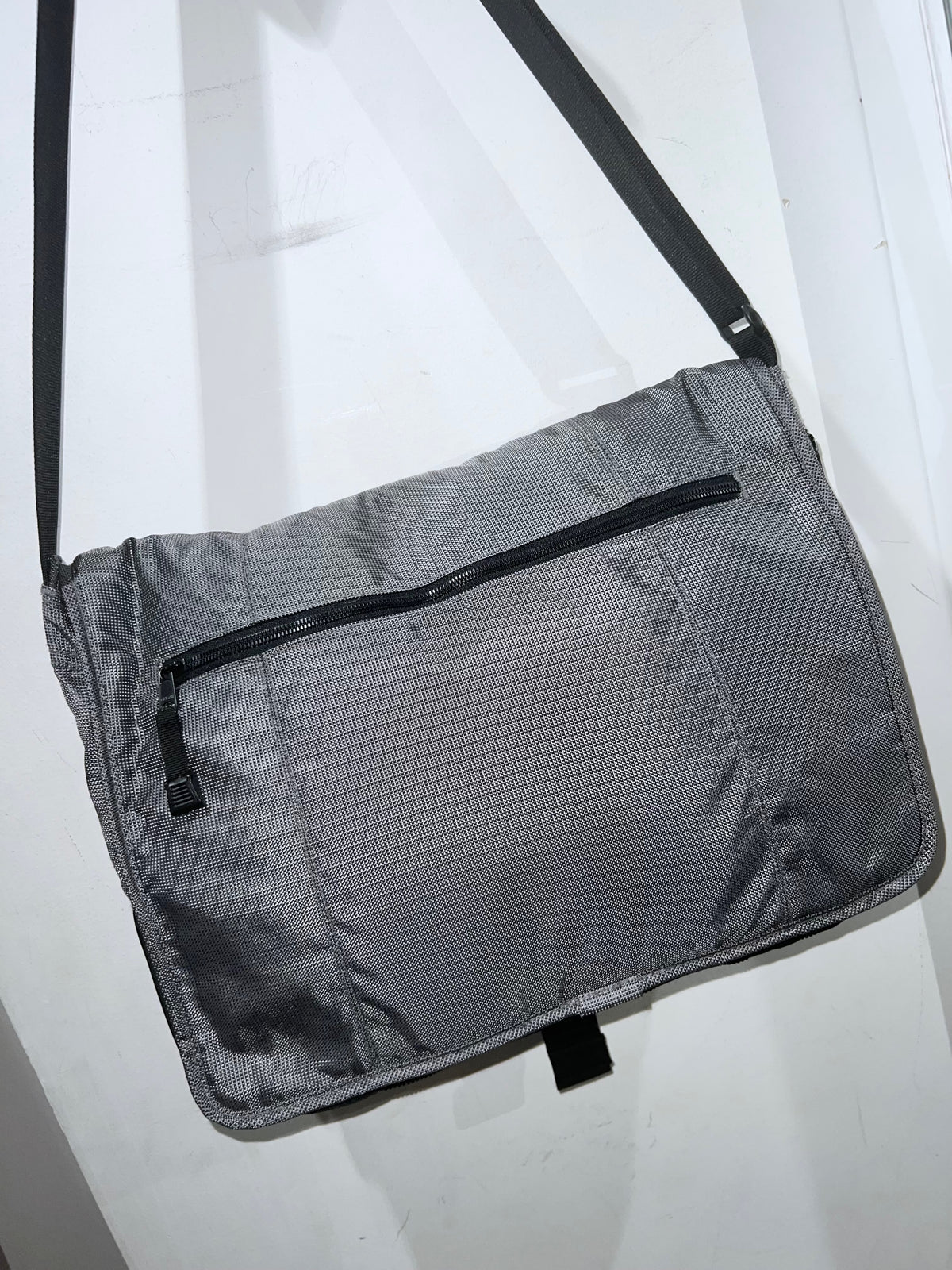 00s Eddie Bauer Messenger Bag
