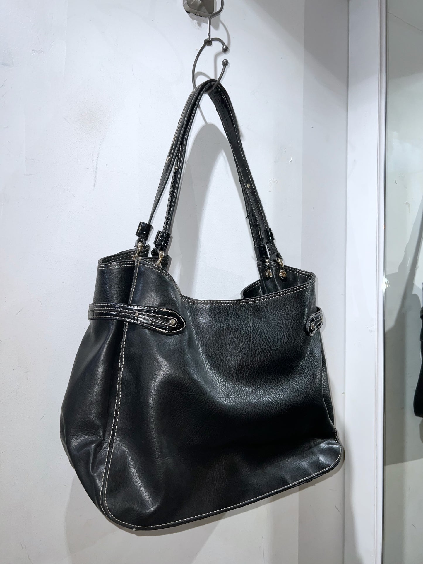 Liz Claiborne 2Way Leather Shoulder Bag