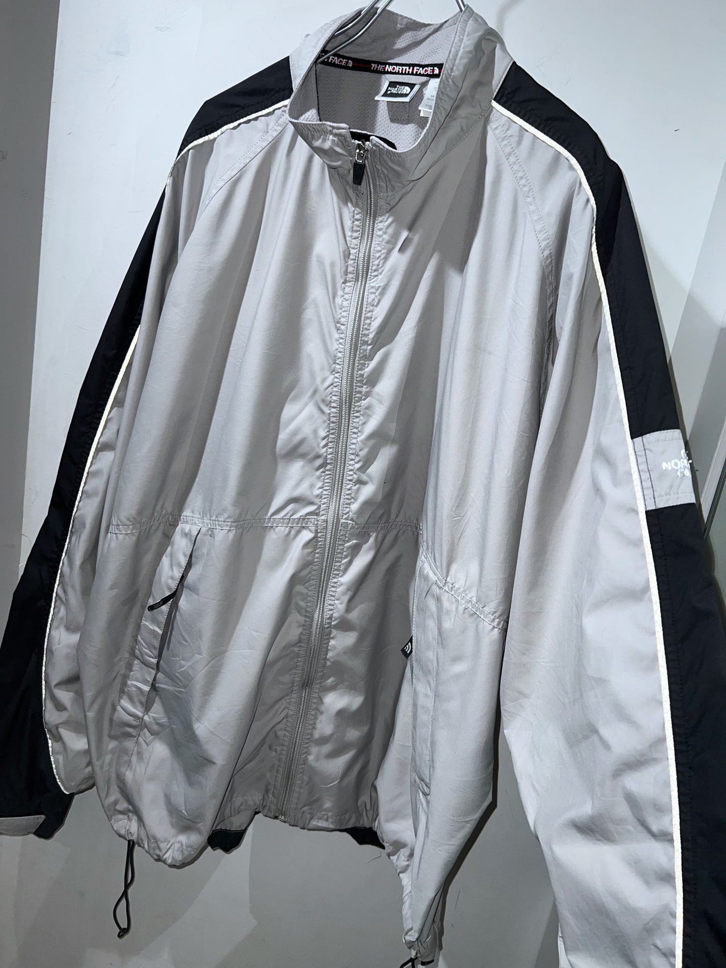 The North Face Lightweight Wind Jacket