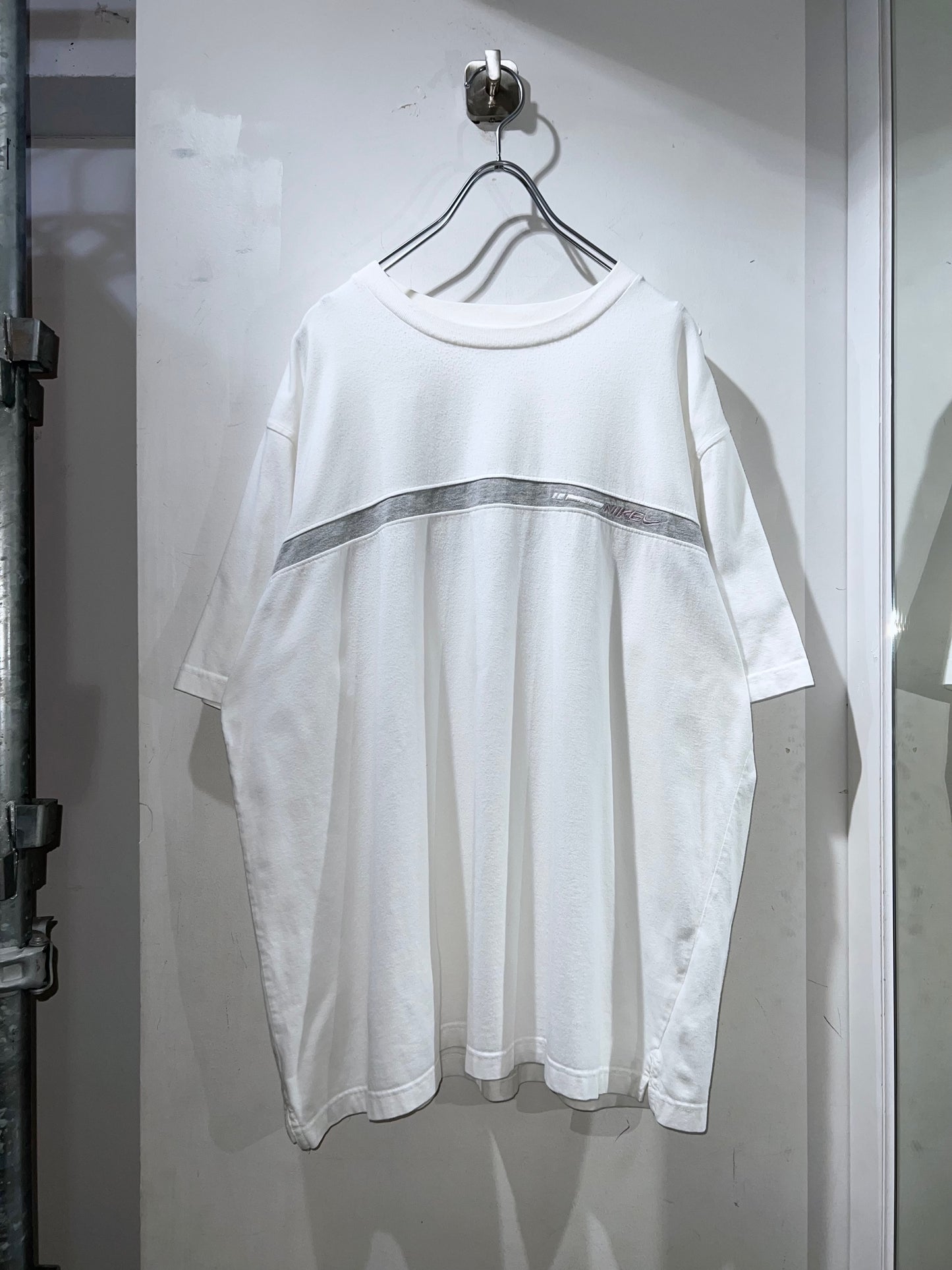00s Nike Grey Lined Tee