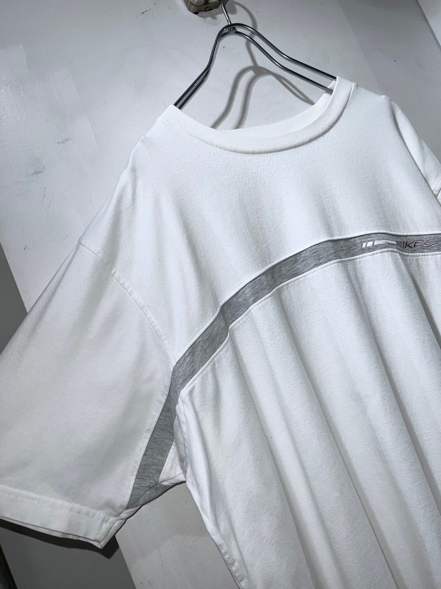 00s Nike Grey Lined Tee