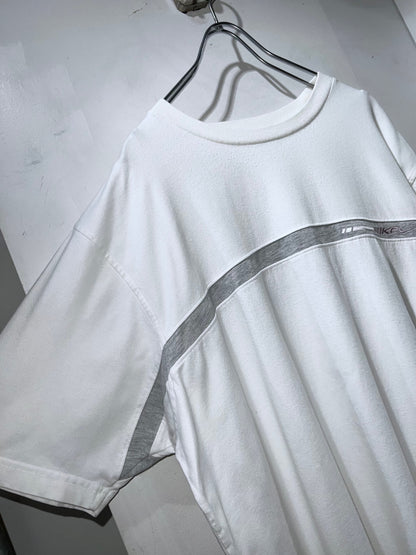 00s Nike Grey Lined Tee