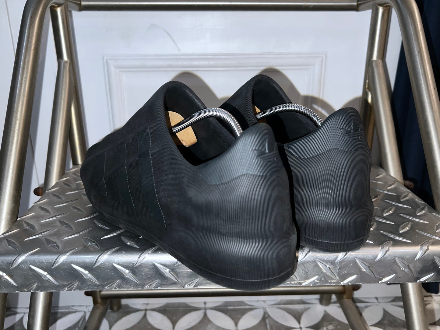 adiFOM Superstar Triple Black