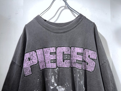 Pieces Tour Style Graphic T-shirt