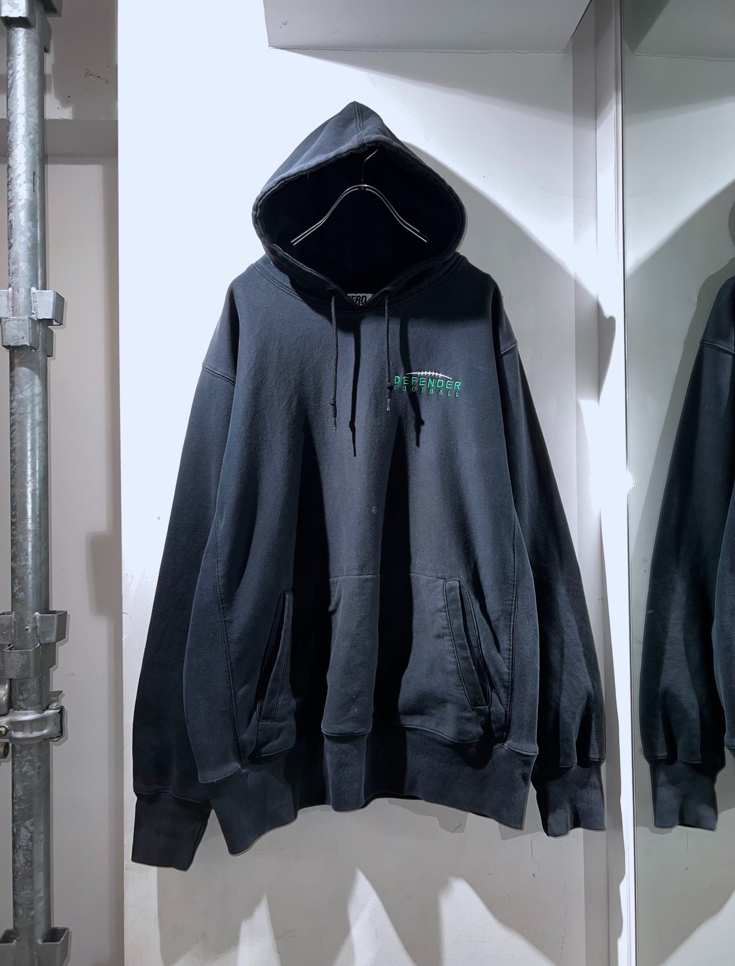 00's Defender Football Houndred 42 Hoodie