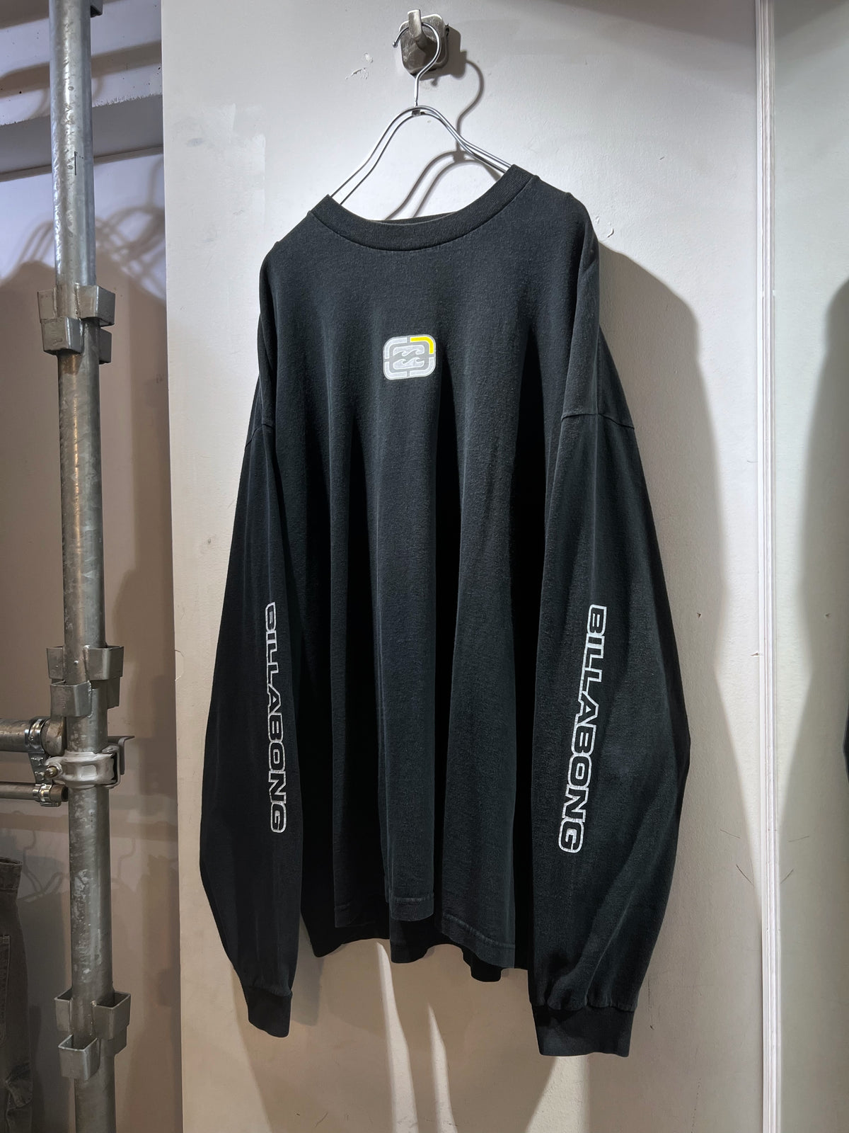 Old Billabong Longsleeve Tee