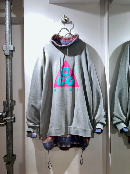 Old Design Fleece Pullover