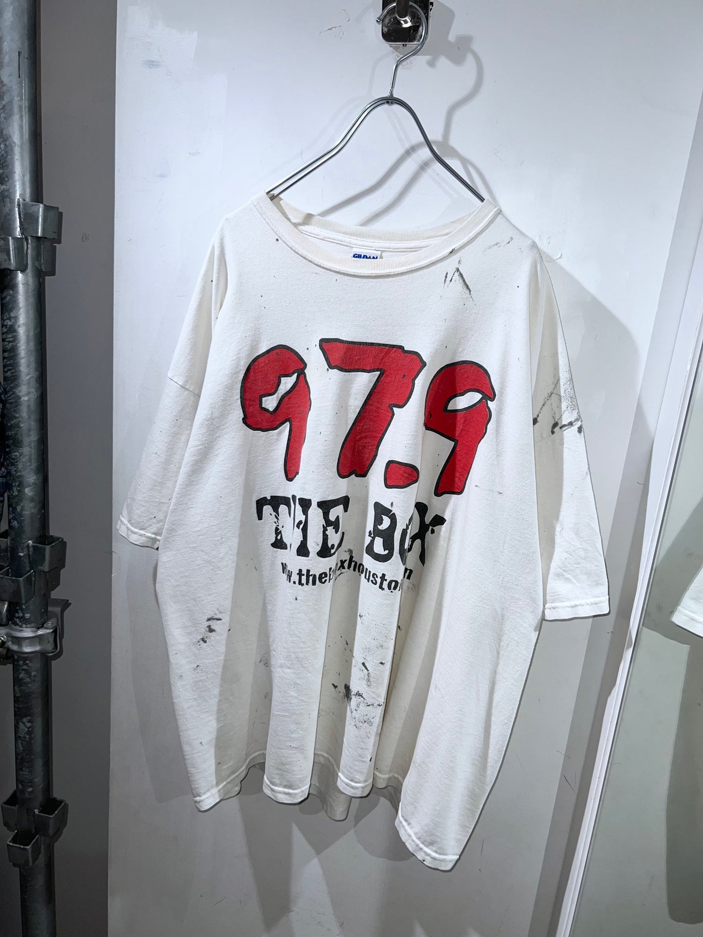 00s Vintage 97.9 The Box T-Shirt