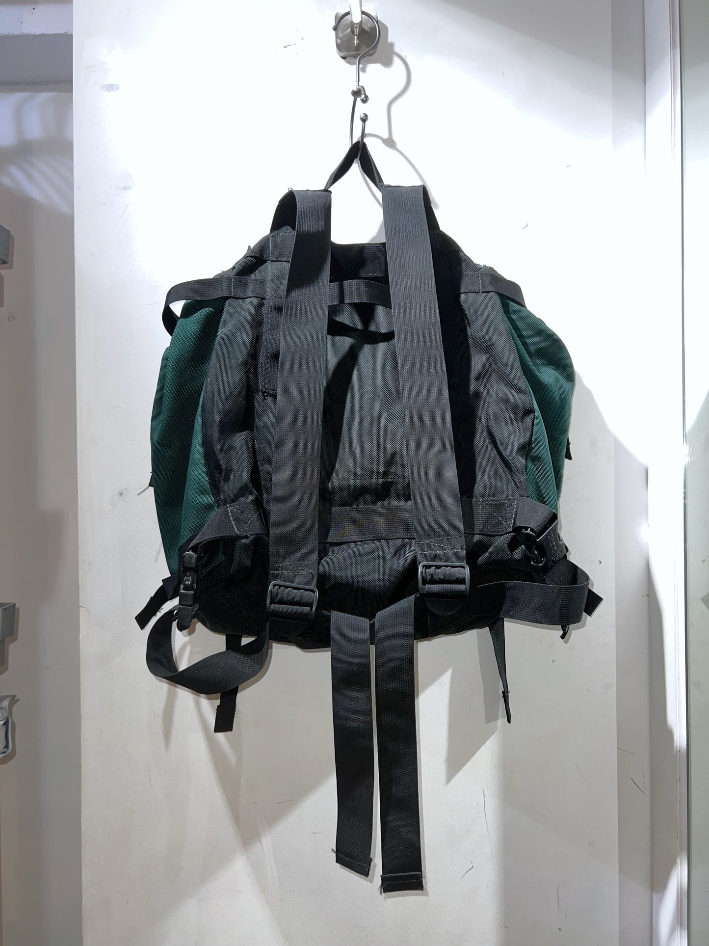 00s ROACH 2WayReflector Backpack