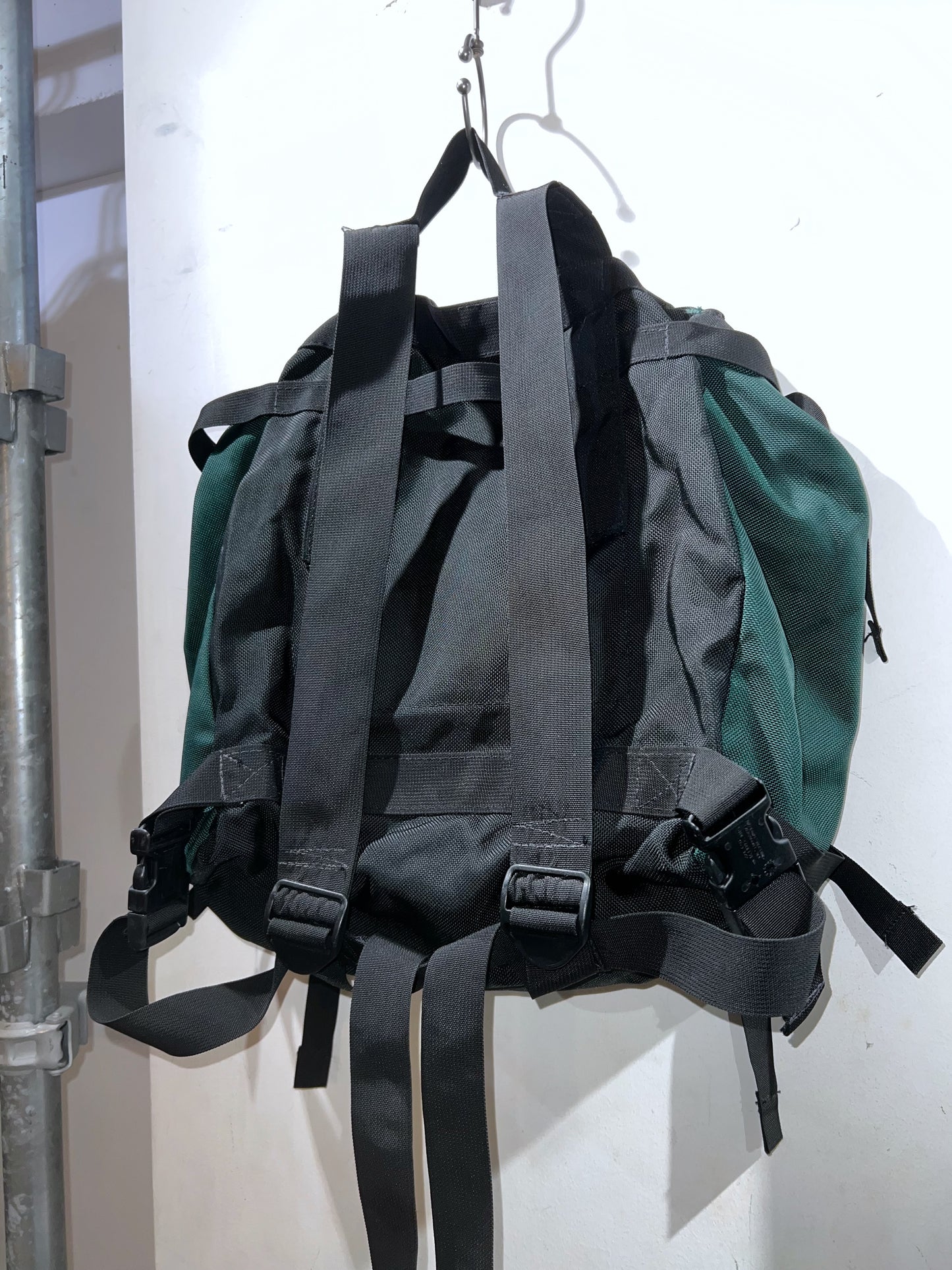 00s ROACH 2WayReflector Backpack