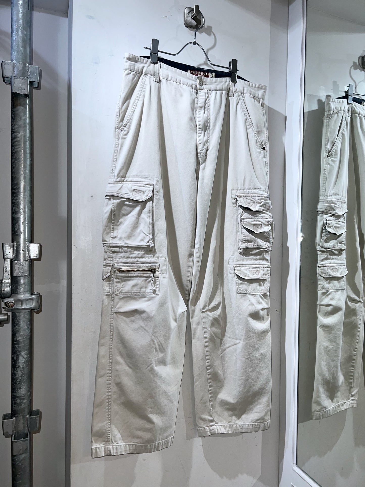 00s COLISEUM 11 Pocket Design Cargo Pants