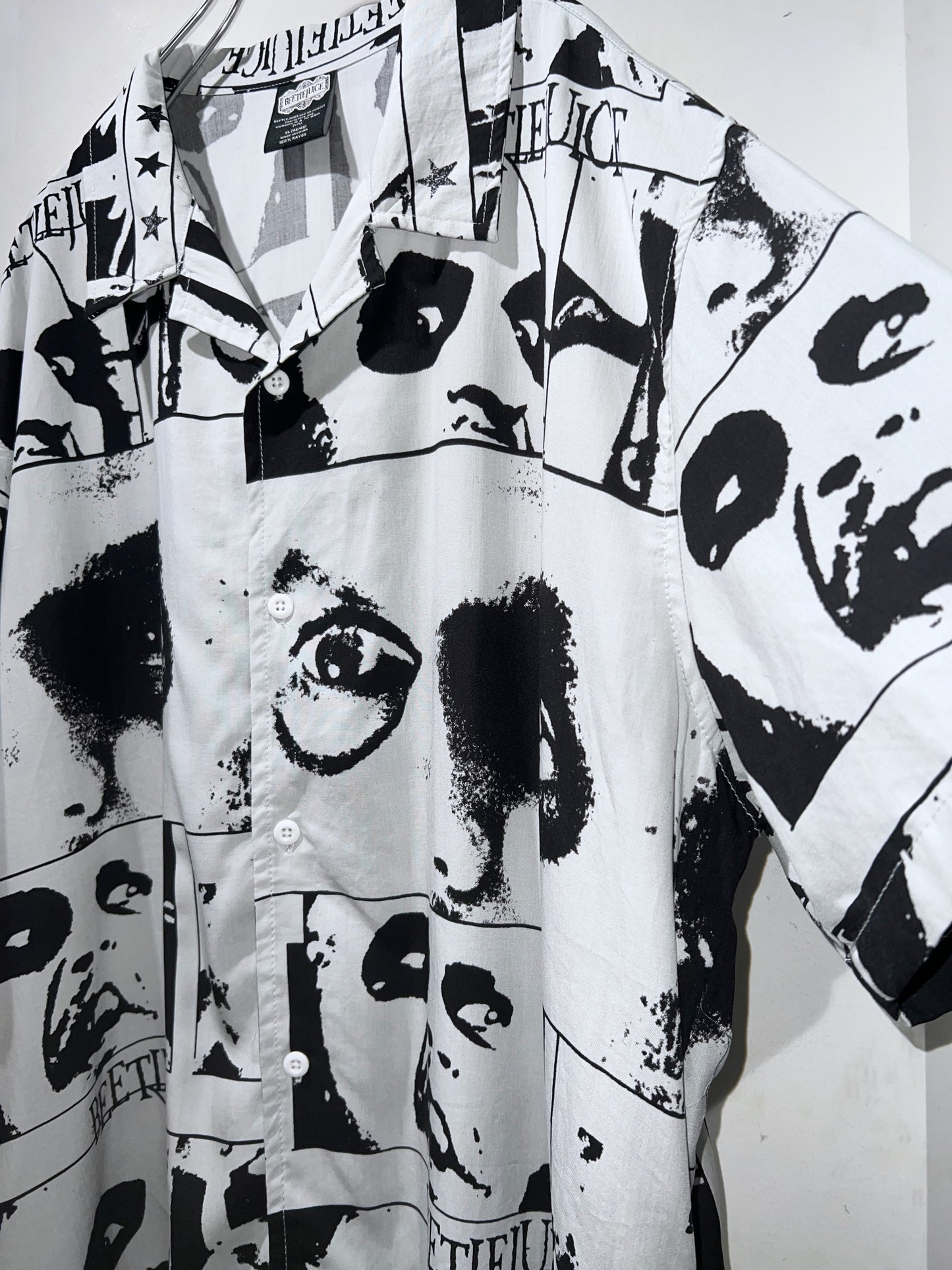 BEETLEJUICE Pattern Open Collar Shirt