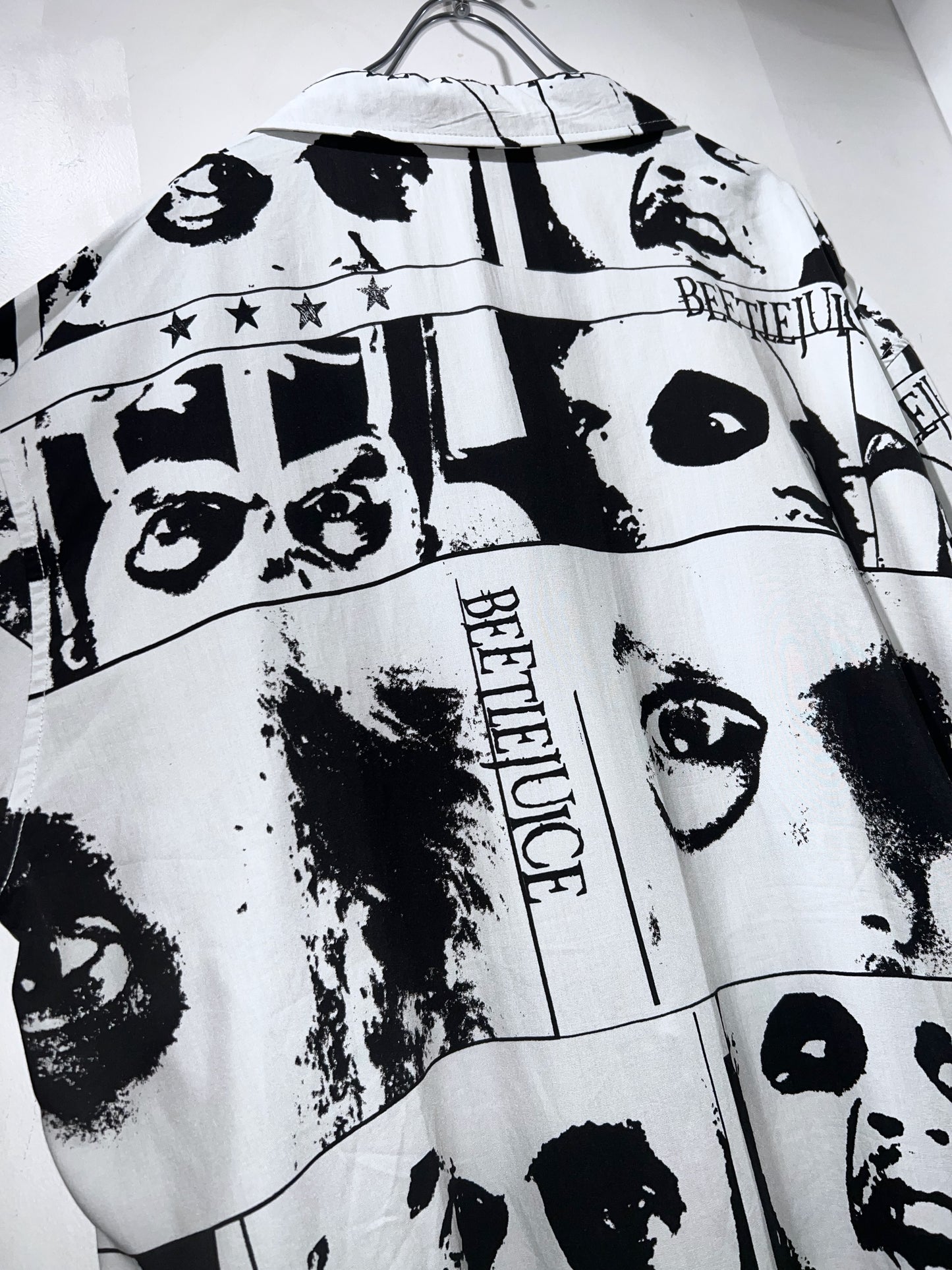 BEETLEJUICE Pattern Open Collar Shirt